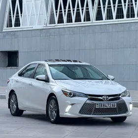 Toyota Camry 2017
