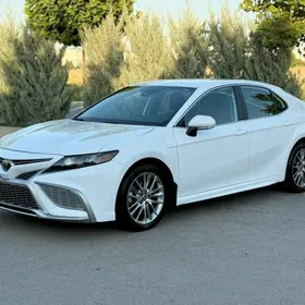 Toyota Camry 2023