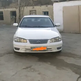Toyota Camry 2001