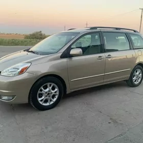 Toyota Sienna 2005