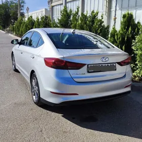 Hyundai Elantra 2018