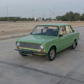 Lada 2104 1985