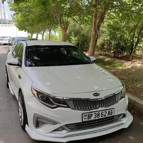 Kia Optima 2019
