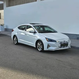 Hyundai Elantra 2019