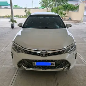 Toyota Camry 2014
