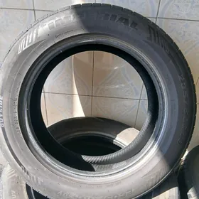 235 60 18