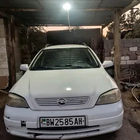 Opel Astra 2003