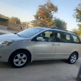 Toyota Sienna 2005