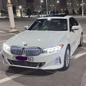 BMW 330 2023