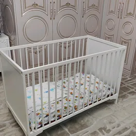 Çaga krowaty, İKEA'nyň mebeli