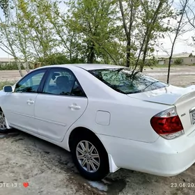 Toyota Camry 2004