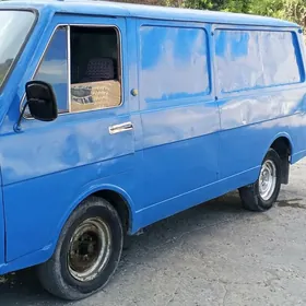 Gaz 24 1989