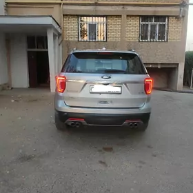Ford Explorer 2019
