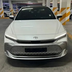 Toyota Crown 2023