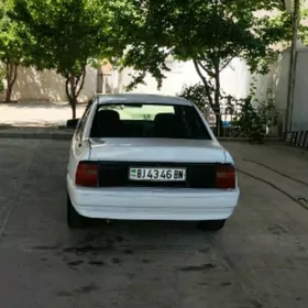 Opel Vectra 1989
