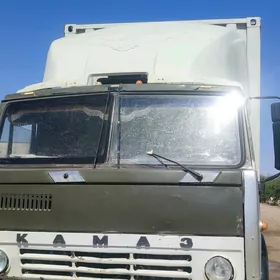 Kamaz 5320 1990