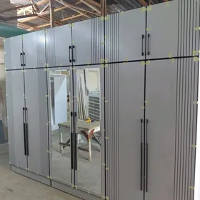 Mebel taze
