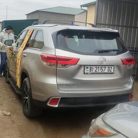 Toyota Highlander 2018
