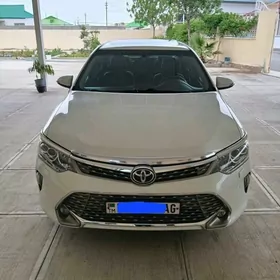 Toyota Camry 2014