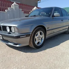 BMW 525 1990