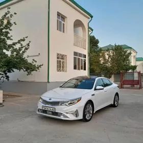 Kia Optima 2020