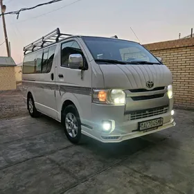 Toyota Hiace 2006