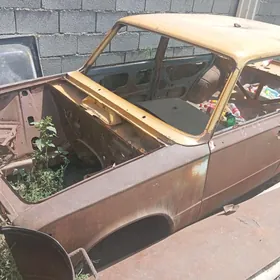 Kuzuwa. 2101. Lada