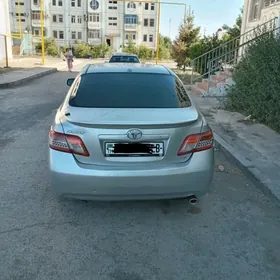 Toyota Camry 2010