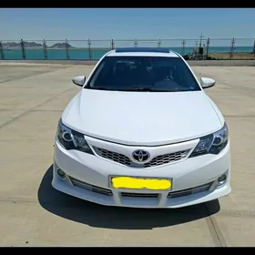 Toyota Camry 2012