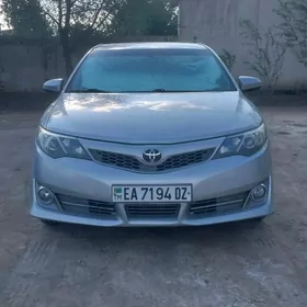 Toyota Camry 2013
