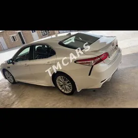Toyota Camry 2020