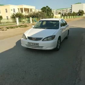 Toyota Camry 2004