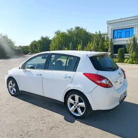 Nissan Tiida 2008