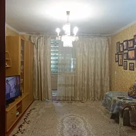 10 Мкр 1 Ком 2 этаж