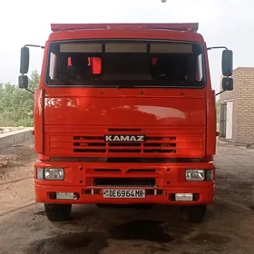 Kamaz 6520 2010