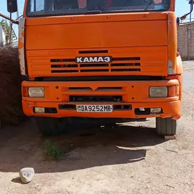 Kamaz 6520 2012