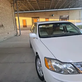 Toyota Avalon 2000