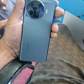 Tecno spark 20pro plus