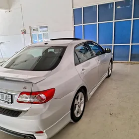 corolla exclusive R16
