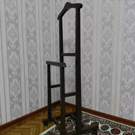 офисная вешалка