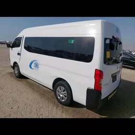 Nissan Urvan 2022