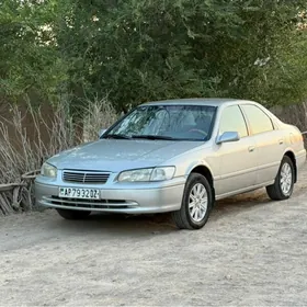 Toyota Camry 2000
