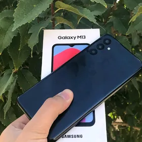 Samsung M13