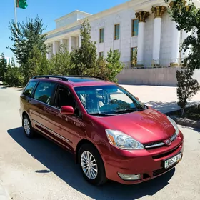 Toyota Sienna 2004