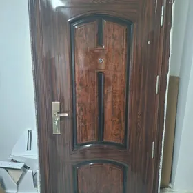 GAPY DEMIR DAŞKY