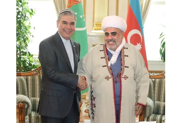 Gurbanguly Berdimuhamedow Kawkaz musulmanlarynyň müdiriýetiniň başlygy bilen duşuşdy