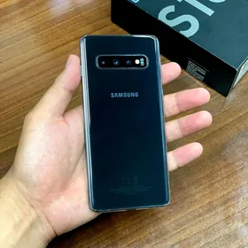 Samsung S10  8/128Gb