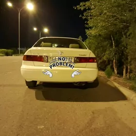 Toyota Camry 2001