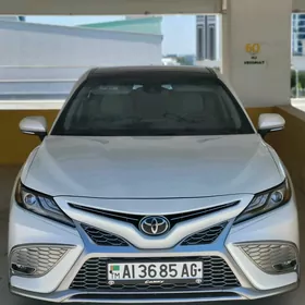 Toyota Camry 2022