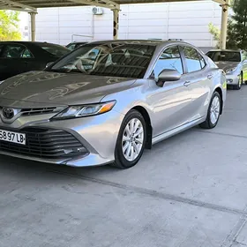 Toyota Camry 2020